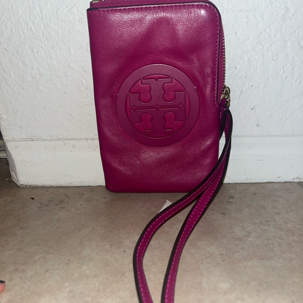 Tory Burch Slim Sling Bag